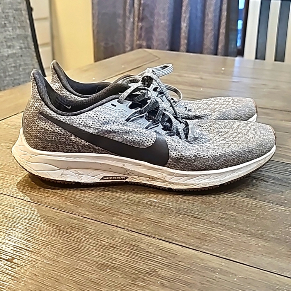 Nike Air Zoom Pegasus 36 Grey Black women's 10 men's 8.5
